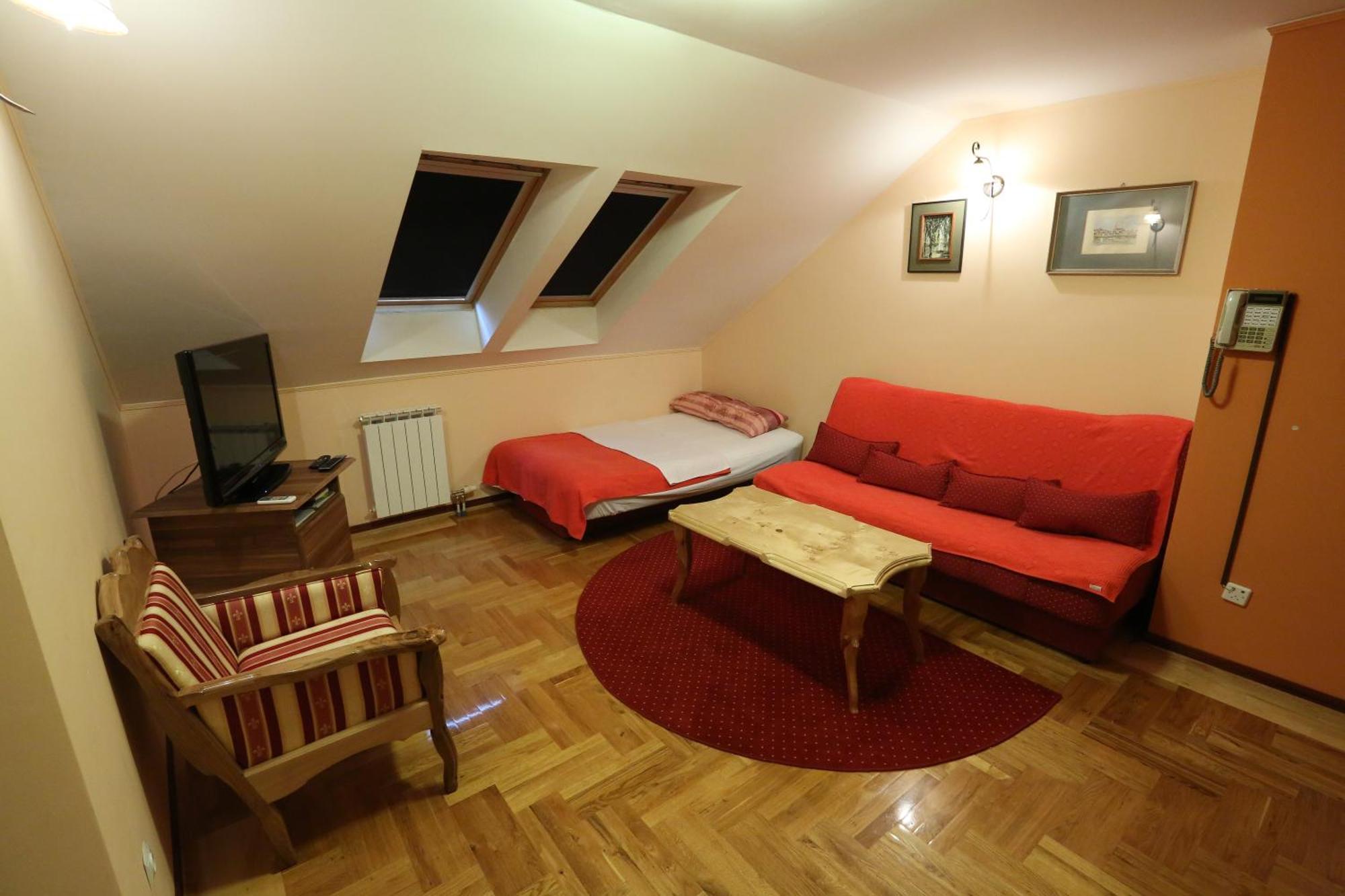 Apartments & Rooms Vienna Osijek Pokoj fotografie